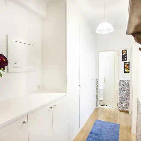 Apartment Lovelystay - Modern & Traditional In Sao Bento Lissabon