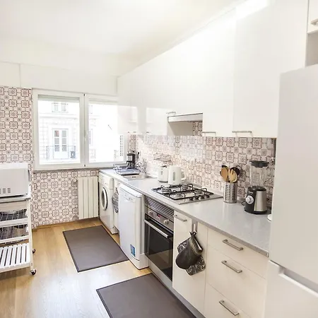 Lovelystay - Modern & Traditional In Sao Bento